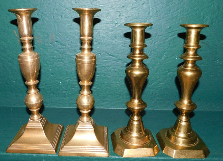Lot 4 Antique Push Up Brass Candlesticks (1 of 2)