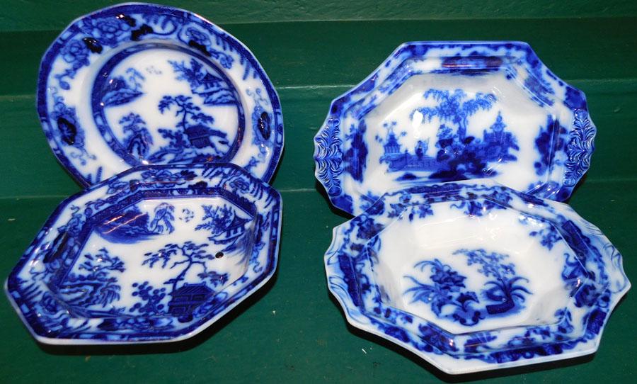(4) 19th C Flow Blue Footed Serving Bowls (1 of 7)
