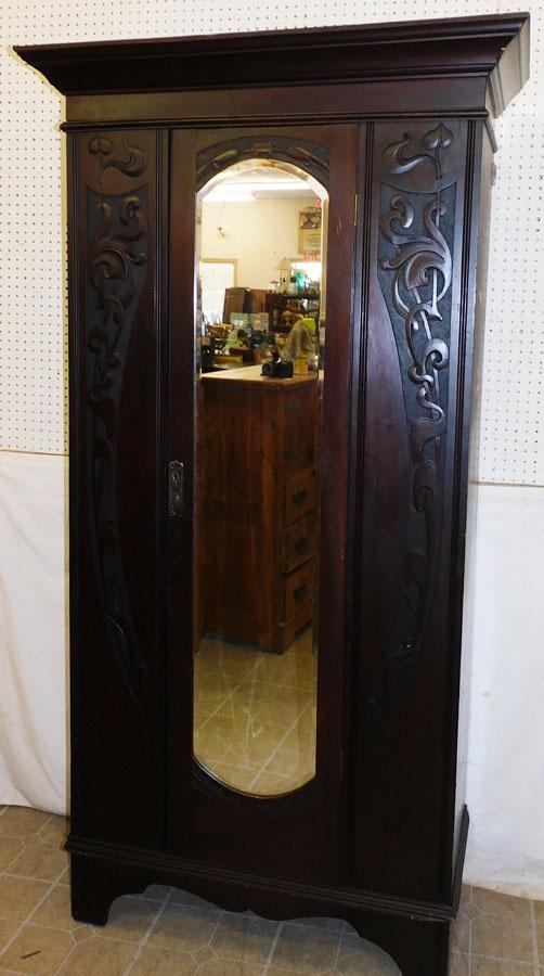 Victorian Walnut Mirrored Door Wardrobe (1 of 4)