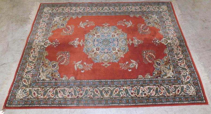 5' 8" X 7' 6" Machine Made Rug (1 of 3)