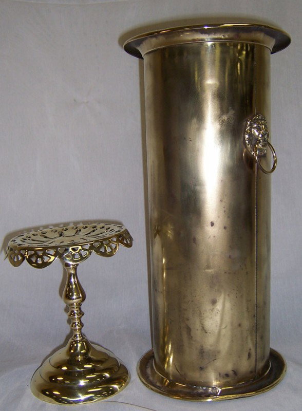 Brass umbrella stand and kettle stand: Brass umbrella stand and kettle stand