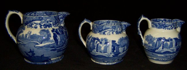 (3) Spode pitchers in "Italian" pattern: (3) Spode pitchers in "Italian" pattern. 4" and 3 1/2" x 3 1/4".