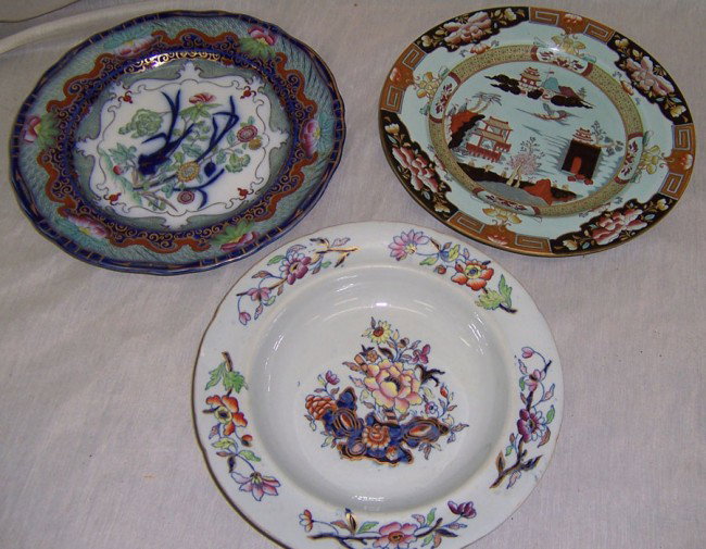 Davenport bowl and 2 ironstone plates.: Davenport bowl and 2 ironstone plates. 9 1/2" , 10" and 10 1/2".