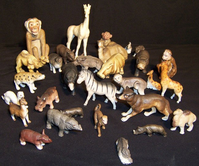 (30) porcelain & pottery miniature animal figurines: (30) porcelain and pottery miniature animal figurines. Jungle animals.