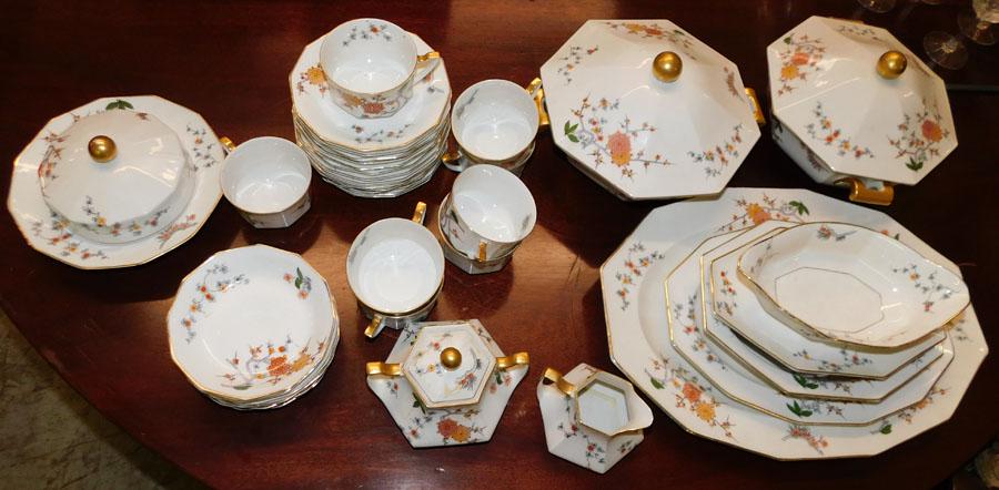 38 Piece Limoges Dinner Set (1 of 6)