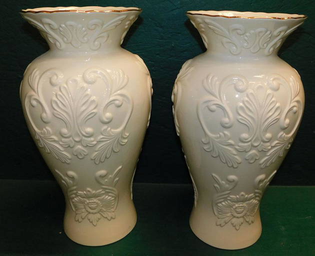 Pair of Large Lenox Porcelain Vases Feb 21, 2022 Langston Auction