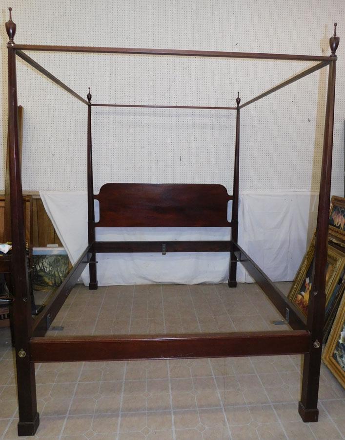 Mahogany Queen Size Pencil Post Bed (1 of 4)