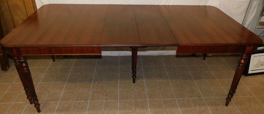 Walnut Dining Table W/ 3 Leaves (1 of 4)