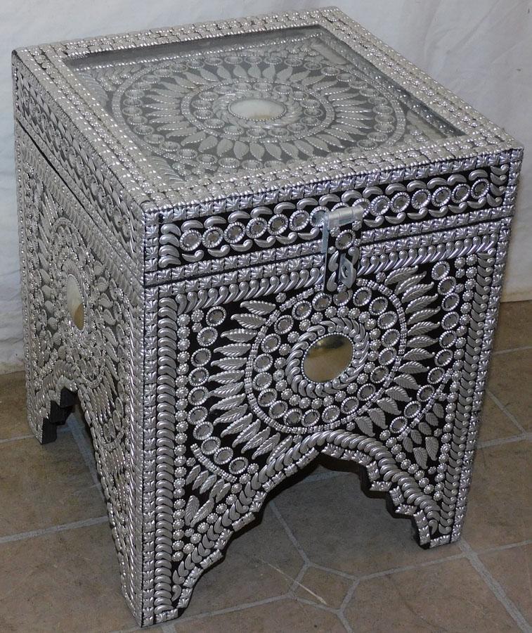 Painted Metal & Mirrored Lift Top Box (1 of 4)