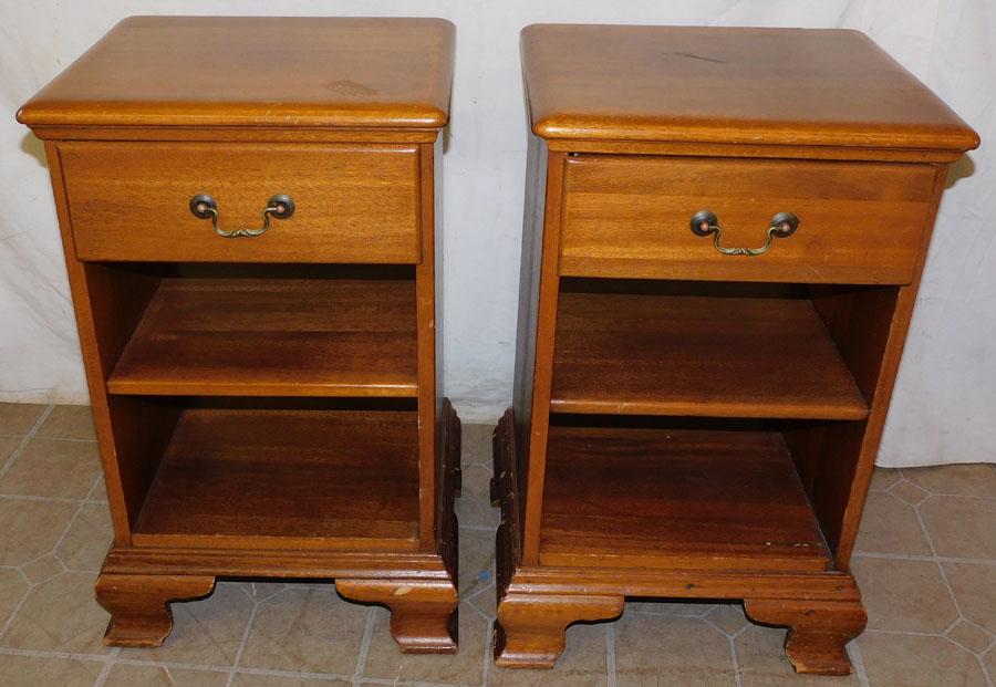 Pair Mahogany Night Stands By Finch Furn.: Pair Mahogany Night Stands By Finch Furn.. 16 1/2" W 14 1/2" D 27" H