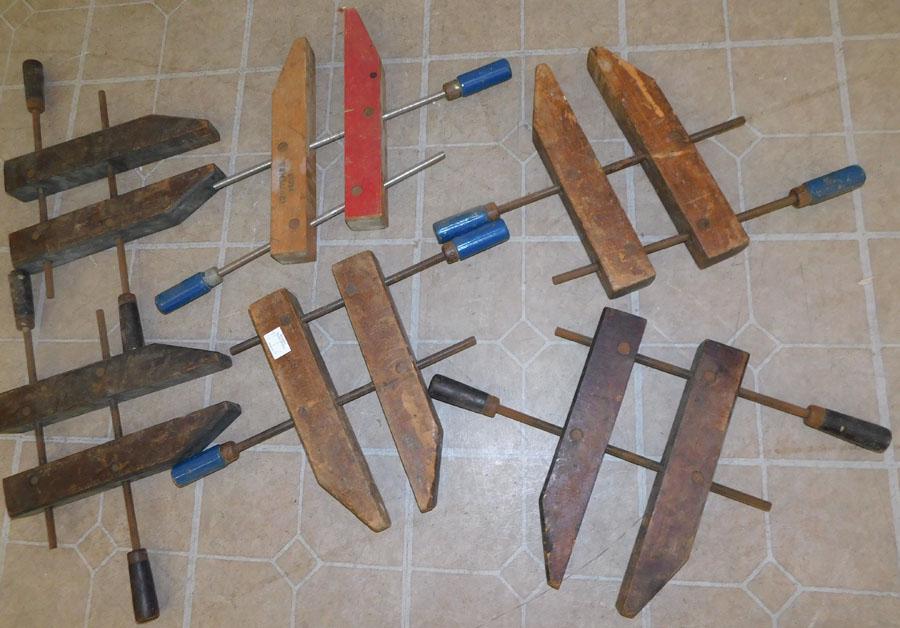 6 Vintage Wooden Clamps (1 of 2)