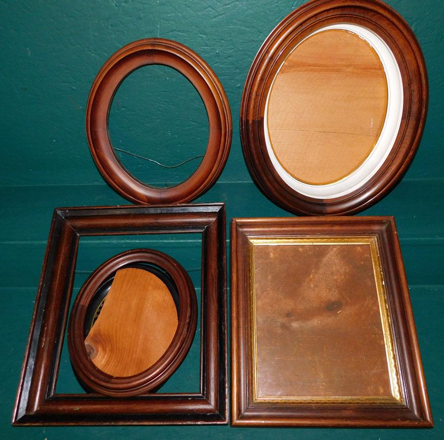 Lot 6 Victorian Walnut Frames (1 of 3)