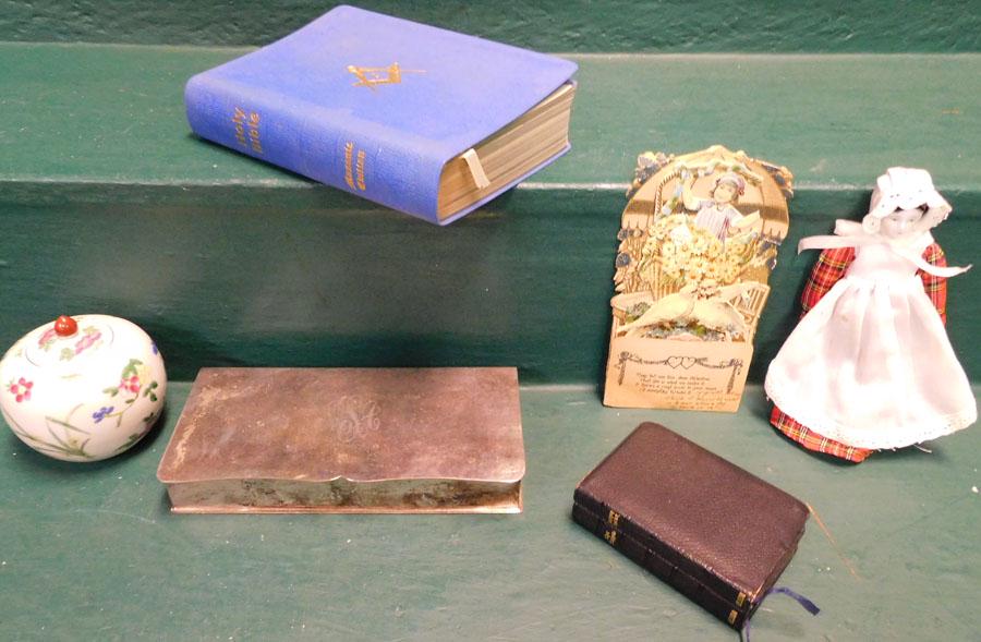 SP Dresser Box - Doll - Porcelain Jar - Misc. (1 of 5)