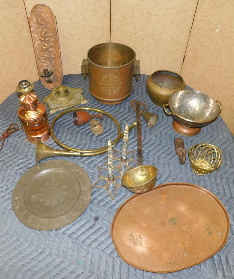 Lot Brass Bugle - Jardiniere - Misc.: Lot Brass Bugle - Jardiniere - Misc..