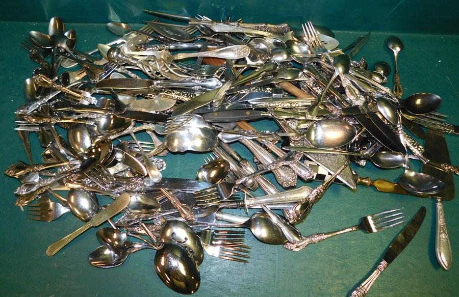 Lot Silver Plate Flatware (1 of 1)