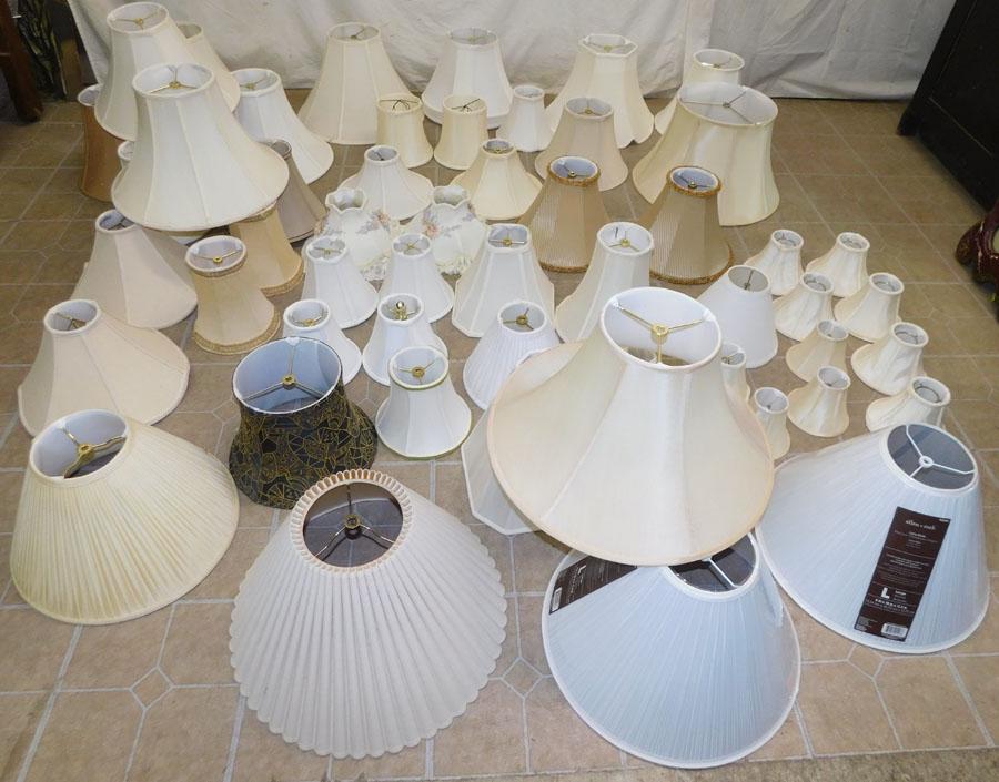 Lot Lamp Shades (1 of 6)
