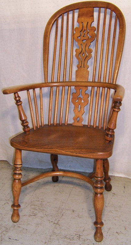High back English Windsor arm chair: High back English Windsor arm chair circa 1820. 44" tall.