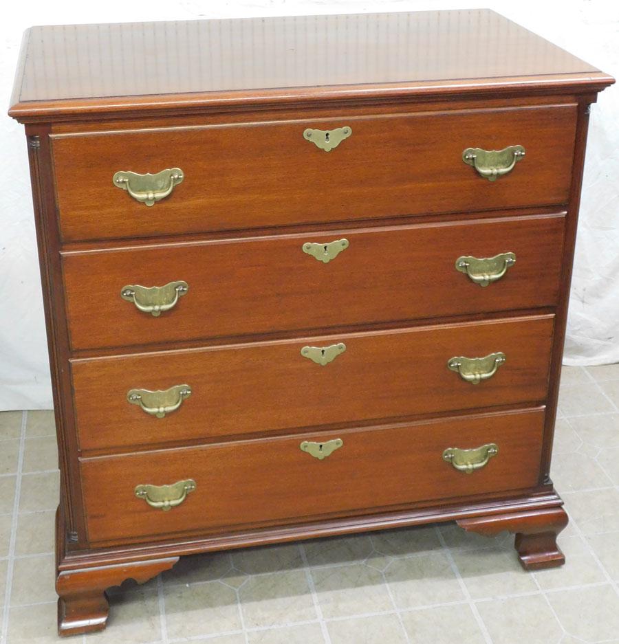 Chippendale Mahogany Fluted Column 4 Drawer Chest By Norris (1 of 9)