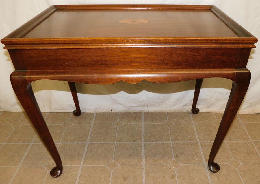 Mahogany Inlaid Queen Anne Tea Table: Mahogany Inlaid Queen Anne Tea Table . 31 1/2" W 19 1/2" D 26" H