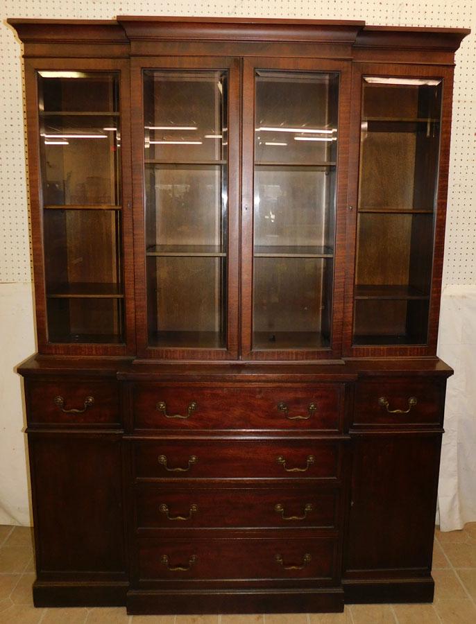 Mah 2 Pc Beveled Glass China Cabinet By Henredon (1 of 5)