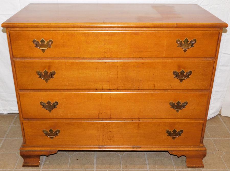 Maple 4 Drawer Chest: Maple 4 Drawer Chest. 40 1/4" W 20 1/4" D 32 3/4" H