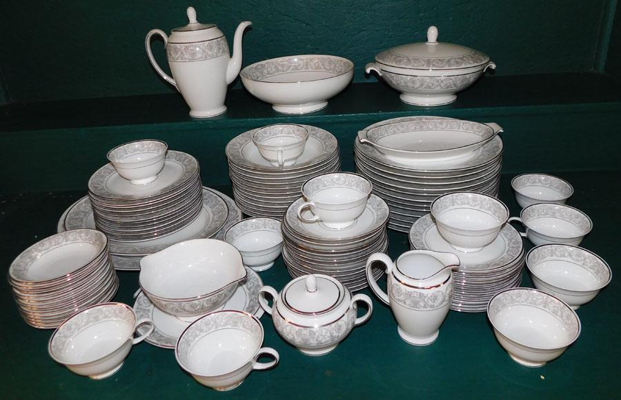 93 Pc Rosenthal Porcelain Dinner Ware (1 of 3)