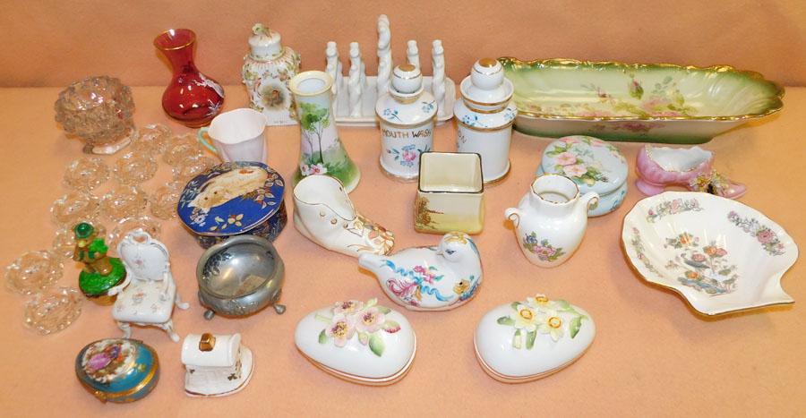 Lot Hand Painted Porcelain Items (1 of 4)