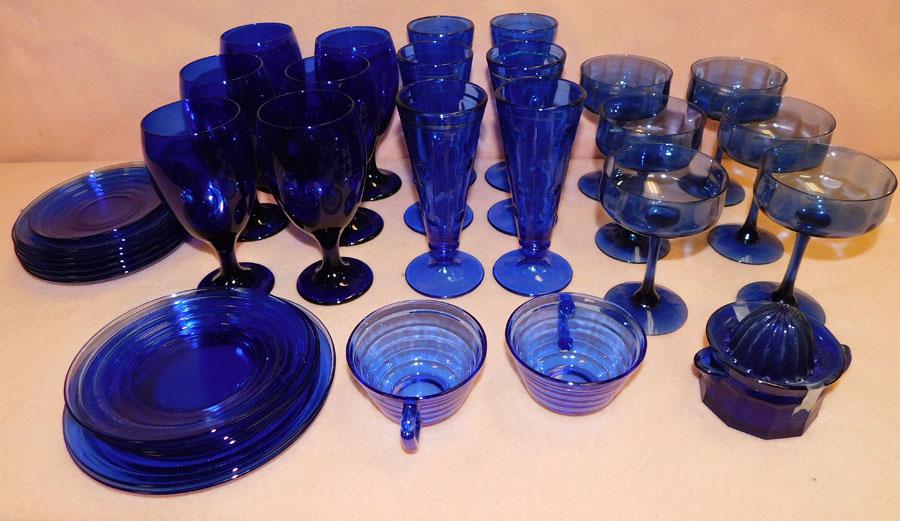 Lot Cobalt Blue Glass Items (1 of 4)