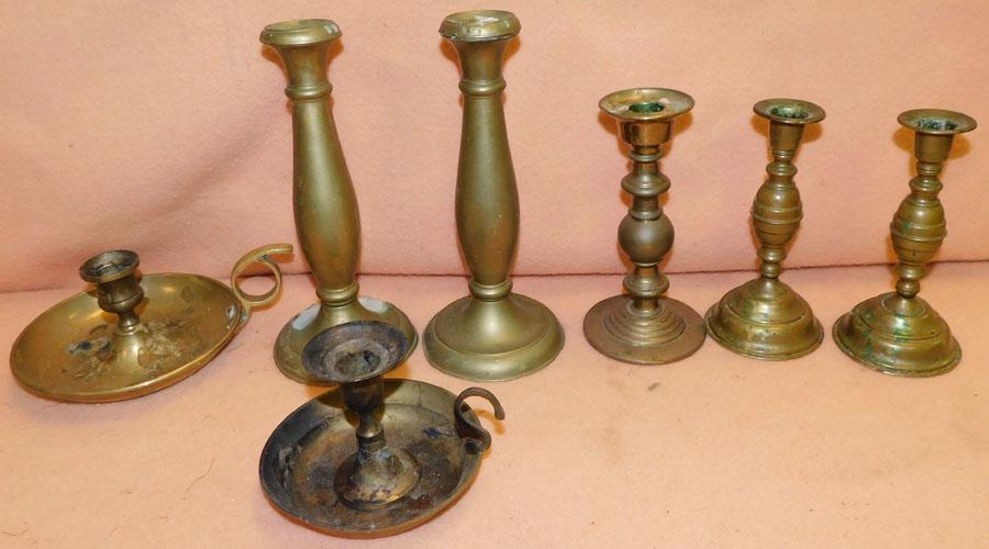 Lot Antique Brass Candlesticks (1 of 2)
