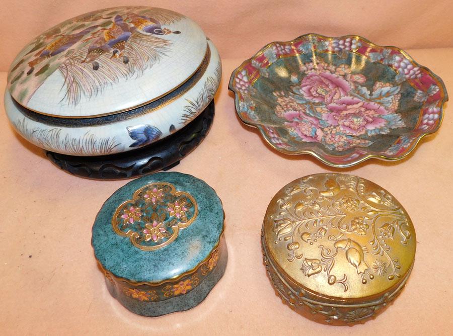 Lot Oriental Porcelain Items & Teak Wood Stand (1 of 3)