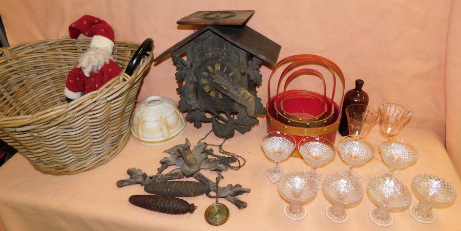 Basket - Coo Coo Clock (As Is) Misc. Baskets (1 of 6)