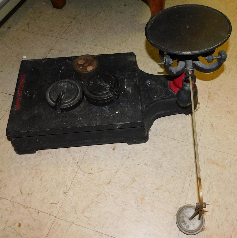 Antique Cast Iron Scale (1 of 3)