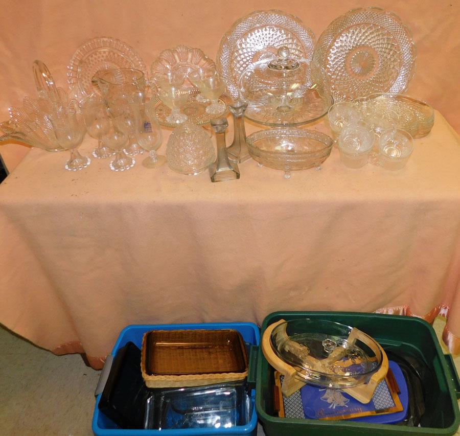 Lot Pressed Glass Items & Pyrex (1 of 7)