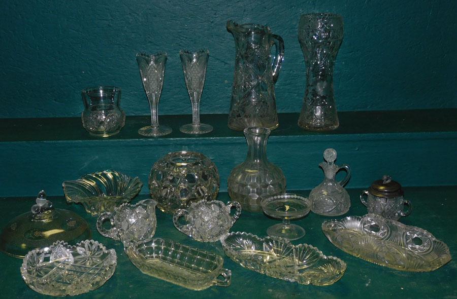 Lot Cut Glass Items (1 of 5)