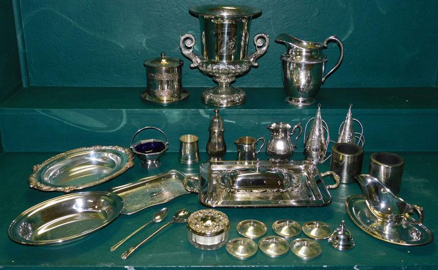 Lot Silver Plate Items (1 of 10)