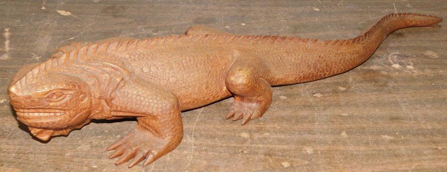 Wood Carved Lizard (1 of 3)