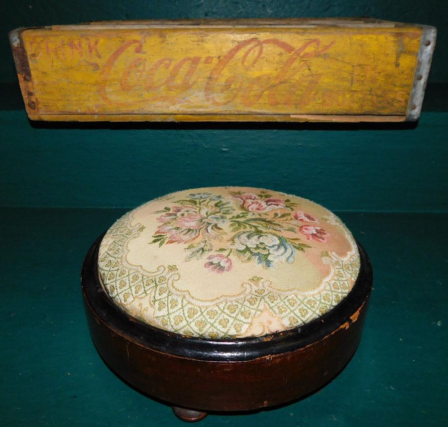 Coca Cola Crate & Stool (1 of 4)