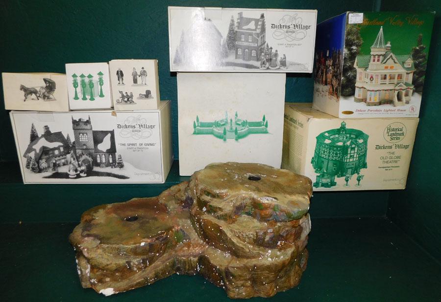 Lot Dept 56 Christmas Village Items: Lot Dept 56 Christmas Village Items.