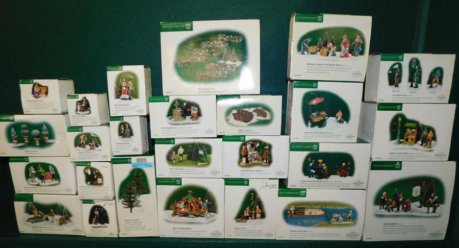Lot Dept 56 Christmas Village Items (1 of 6)