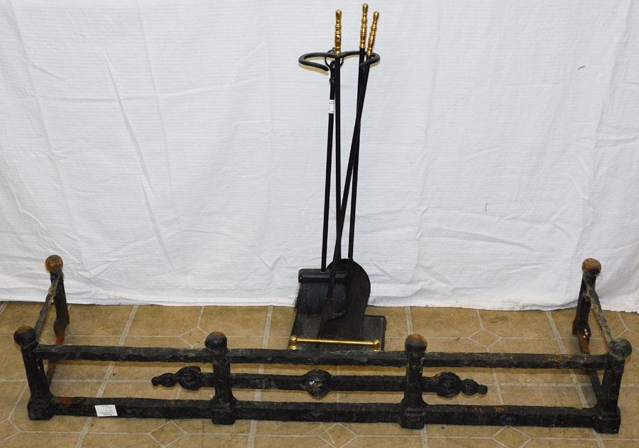 Lot Iron Fire Tools & Fender (1 of 3)