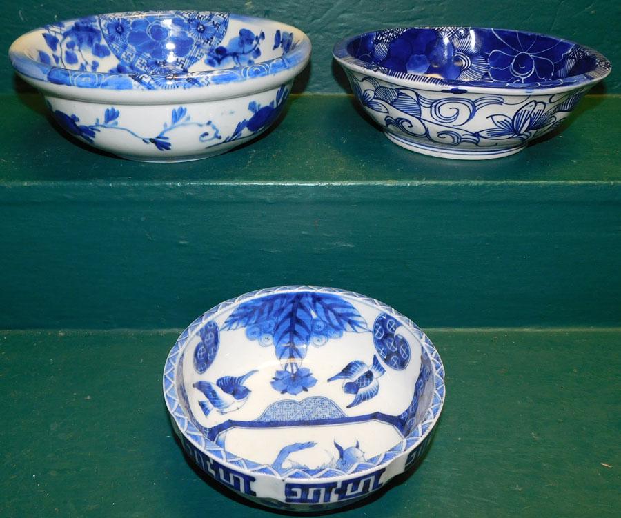 Lot 3 Oriental Blue & White Porcelain Bowls ( 1 As Is) (1 of 10)