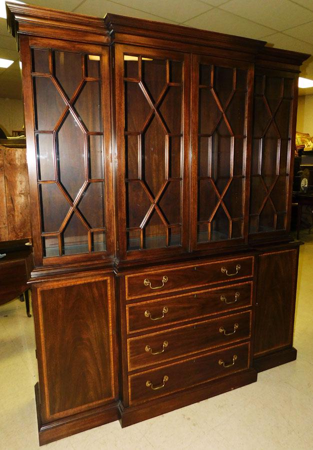 Henkel Harris Mahogany Inlay 2 Pc Break Front (1 of 8)