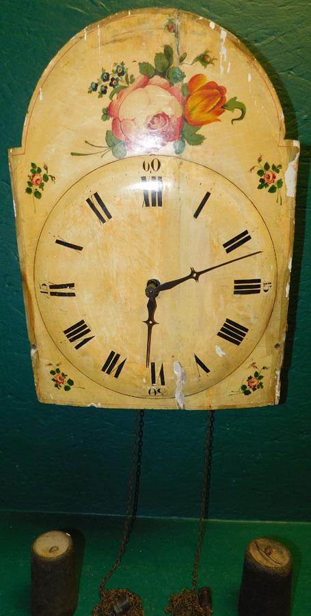 Painted Wood Dial Wag On The Wall Clock (1 of 6)