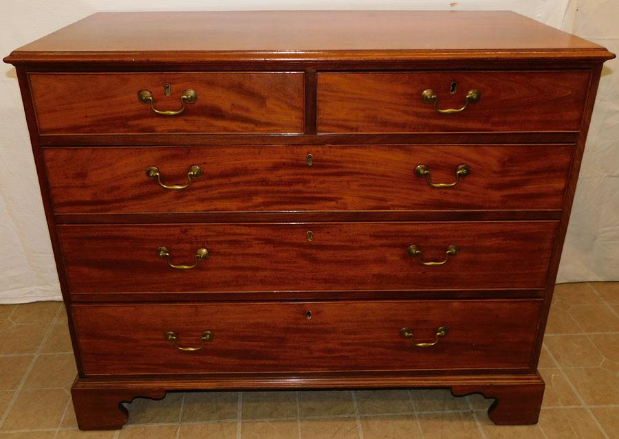 19th C Mahogany 2/3 Drawer Chest (1 of 7)