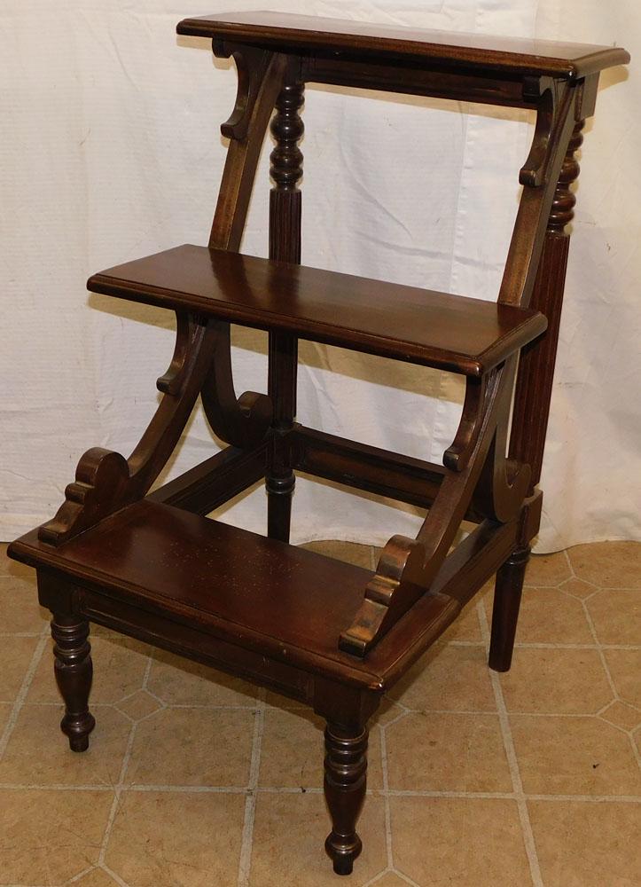 Mahogany Sheraton Style Bed Steps (1 of 3)