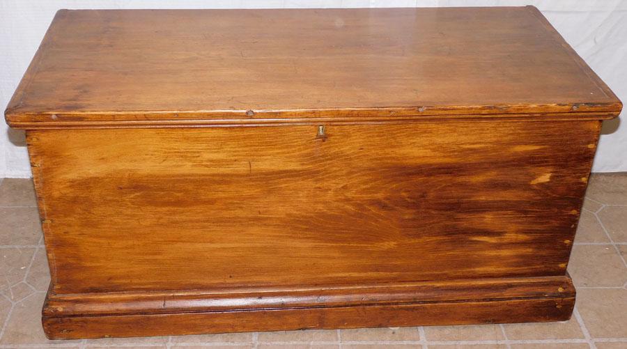 Antique Pine Blanket Chest (1 of 4)