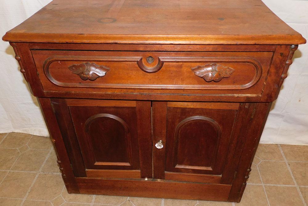 Victorian Walnut Wash Stand (1 of 4)