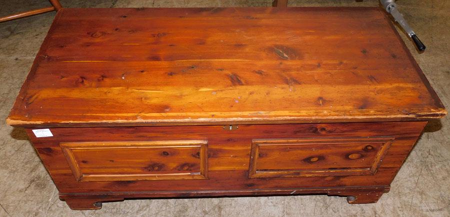 Antique Cedar Blanket Chest (1 of 3)