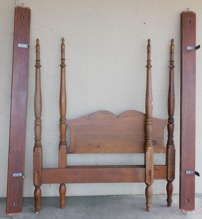 Antique Pine Single Bed (1 of 3)