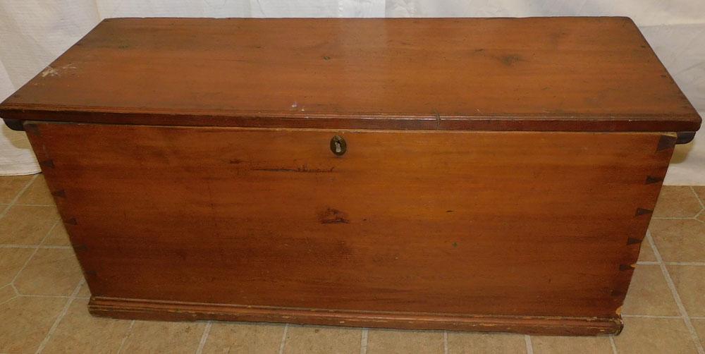 Antique Dovetailed Pine Blanket Chest (1 of 4)